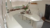 Bliss - Cockpit Dining